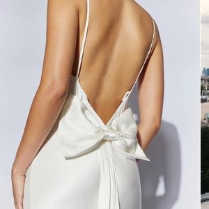 MESHKI Kailey Low Back Maxi Dress With Detachable Bow Train
